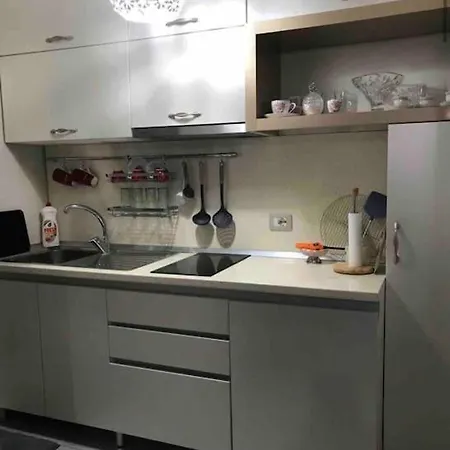Warm In The Center Of City Apartman Tirana